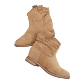 Stivali su una zeppa nascosta beige 1516 Beige