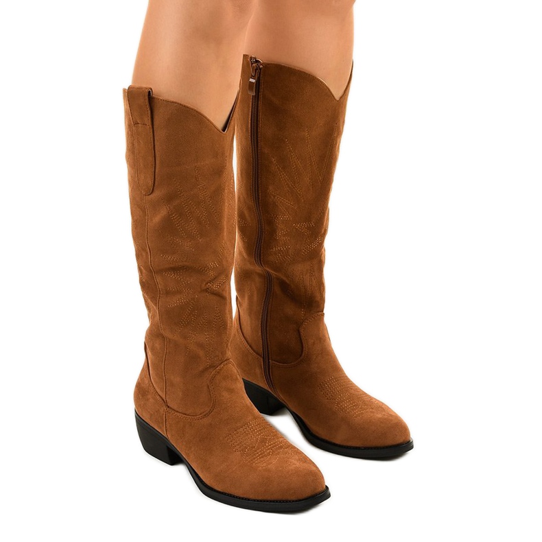 Stivali alti in pelle scamosciata color cammello di Evelralla cowboy boots marrone multicolore