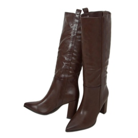 Stivali marroni su un tacco stabile RB49P Brown marrone