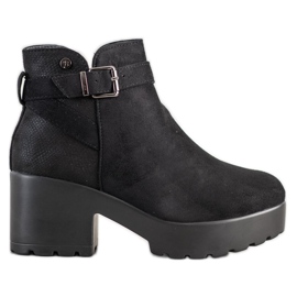 Best Shoes Stivali leggeri su piattaforma nero