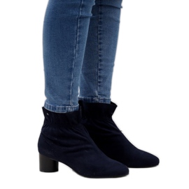 Stivali in pelle scamosciata blu navy sul post JM5512M