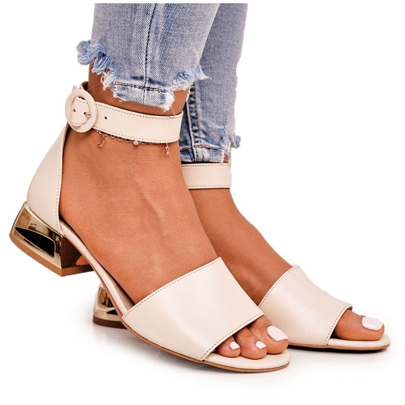 Sandali in pelle su tacchi dorati Laura Messi 2143 Beige