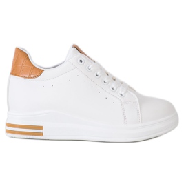 Ideal Shoes Sneakers con zeppa primaverile bianco