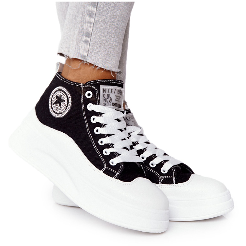 Sneakers alte da donna sulla piattaforma nera Nice Girl bianca nero