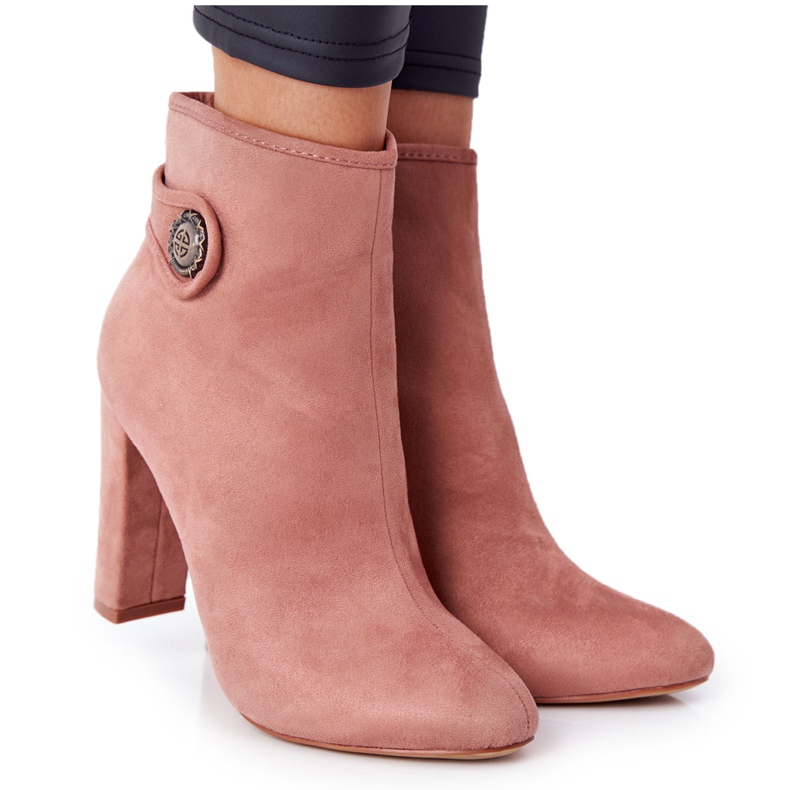 Stivali classici su un post Lu Boo Pink rosa