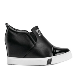 Sneakers nere da donna con scritte Caroline nero