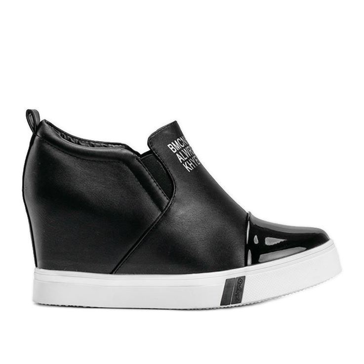 Sneakers nere da donna con scritte Caroline nero