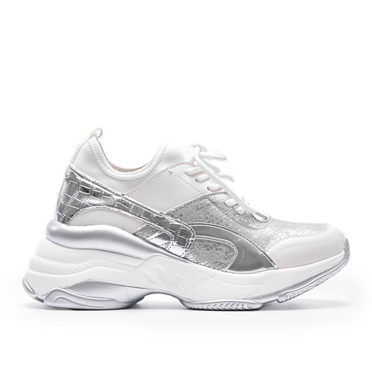 Sneakers bianche e argento su una spessa suola Lea bianca