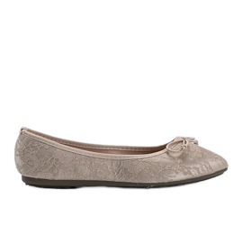 Ballerine in pizzo beige di Alessandra