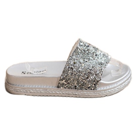 Seastar Pantofole alla moda sulla piattaforma argento