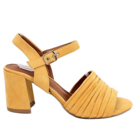 Sandali con tacco miele 1L-19267 Giallo