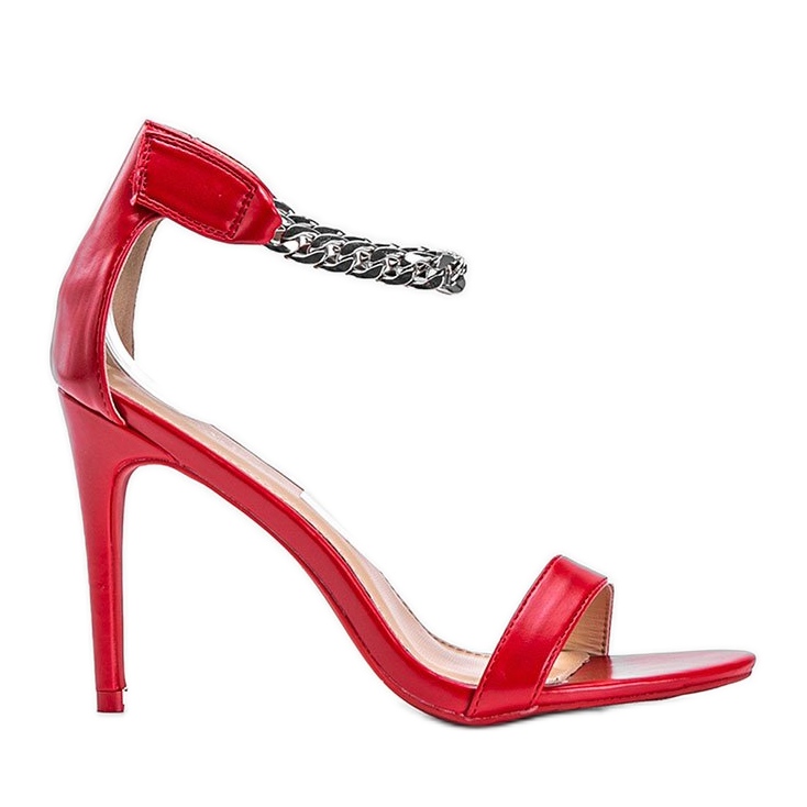 Sandali rossi su un tacco di Trendy rosso