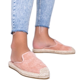 Infradito rosa con la parte anteriore chiusa del Kinshasa