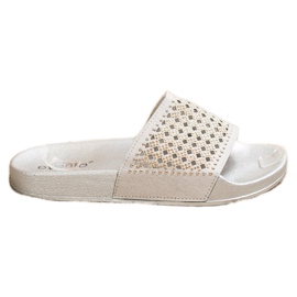 Evento Pantofole Alla Moda Con Ornamenti grigio