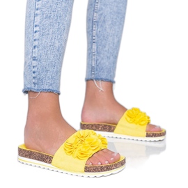 Pantofole gialle con fiori portorico giallo