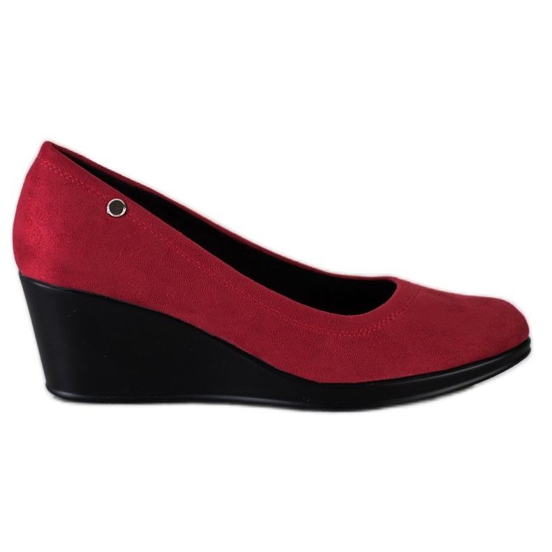 Goodin Pompe rosse su una zeppa rosso