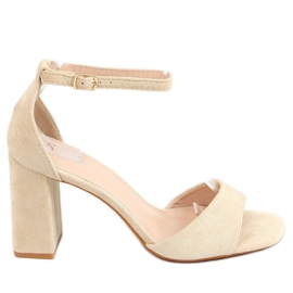 Sandali con tacco squadrato camoscio beige TU173P Beige
