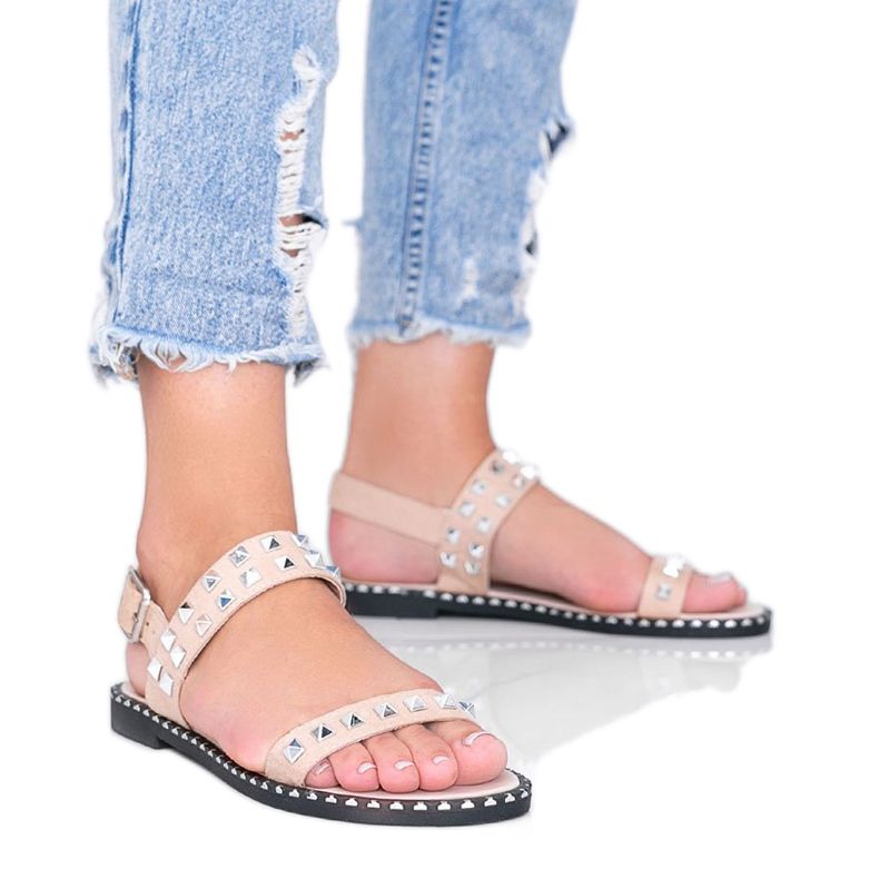 Sandali beige con borchie Thelma