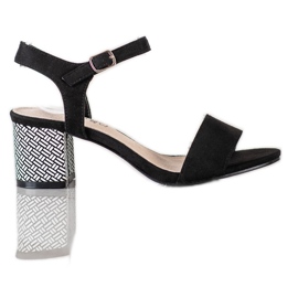 Goodin Sandali comodi su un bar bianco nero