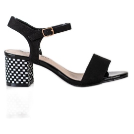 Goodin Sandali comodi su un bar bianco nero