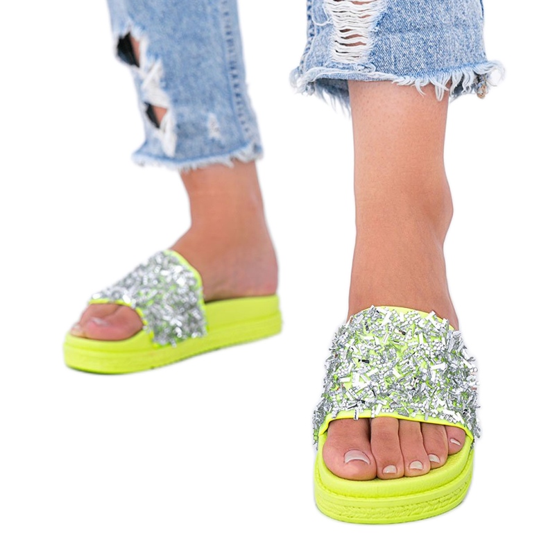 Pantofole verde fluo con zirconi Love Bling