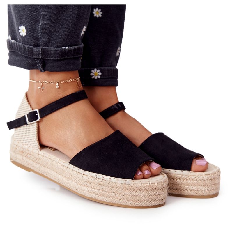 Sandali neri Megara neri sulla piattaforma intrecciata beige nero