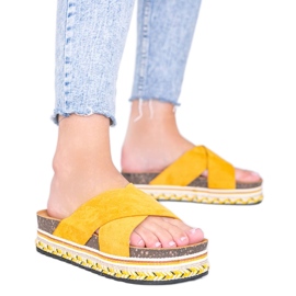 Pantofole senape con suola decorativa Riri giallo
