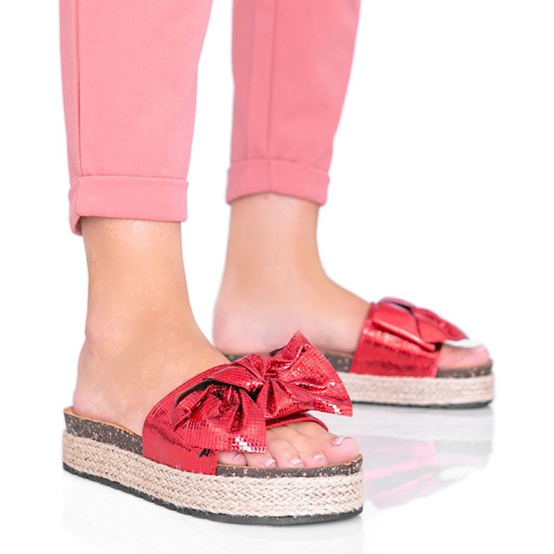 Pantofole Columbia rosse con fiocco rosso
