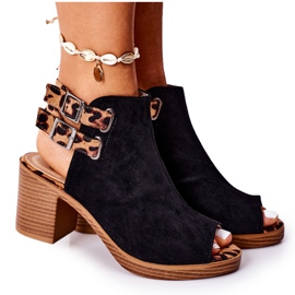 Sandali in pelle scamosciata su una barra Lu Boo Leopardo nero marrone