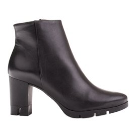 Marco Shoes Stivali audaci realizzati in pelle a grana naturale con tacco spesso nero
