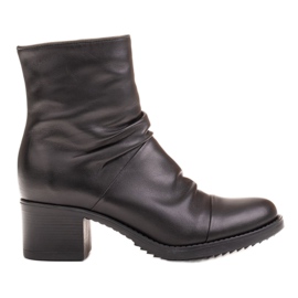 Marco Shoes Comodi stivali in pelle nera con arricciatura nero