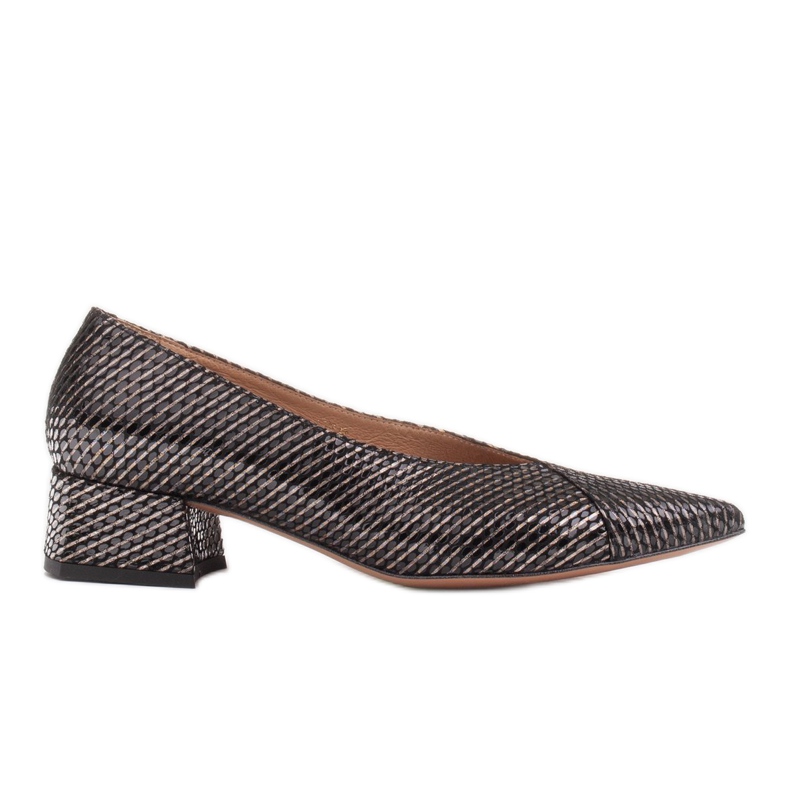 Marco Shoes Décolleté nere realizzate in insolita pelle a righe nero
