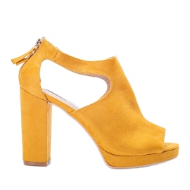 Sandali senape con gambo atlantico giallo