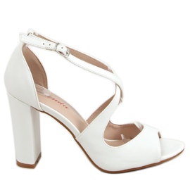 Sandali bianchi con tacco alto S-837 White bianca