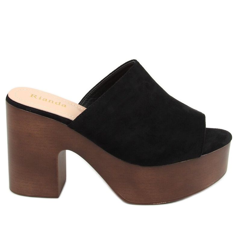 Nero F8202 Pantofole nere con zoccoli