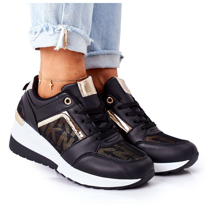 Weekend di scarpe da ginnastica nere con zeppa nero