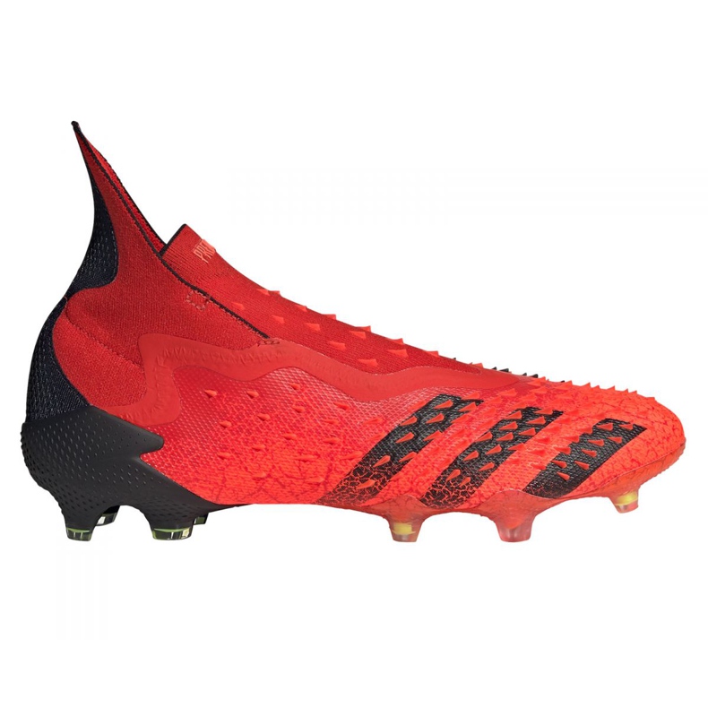 Scarpe da calcio Adidas Predator Freak + Fg M FY6238 multicolore rosso