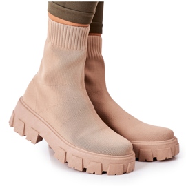 PS1 Lavoratori Di Tessuto Elastico Sulla Piattaforma Ispirazione Beige