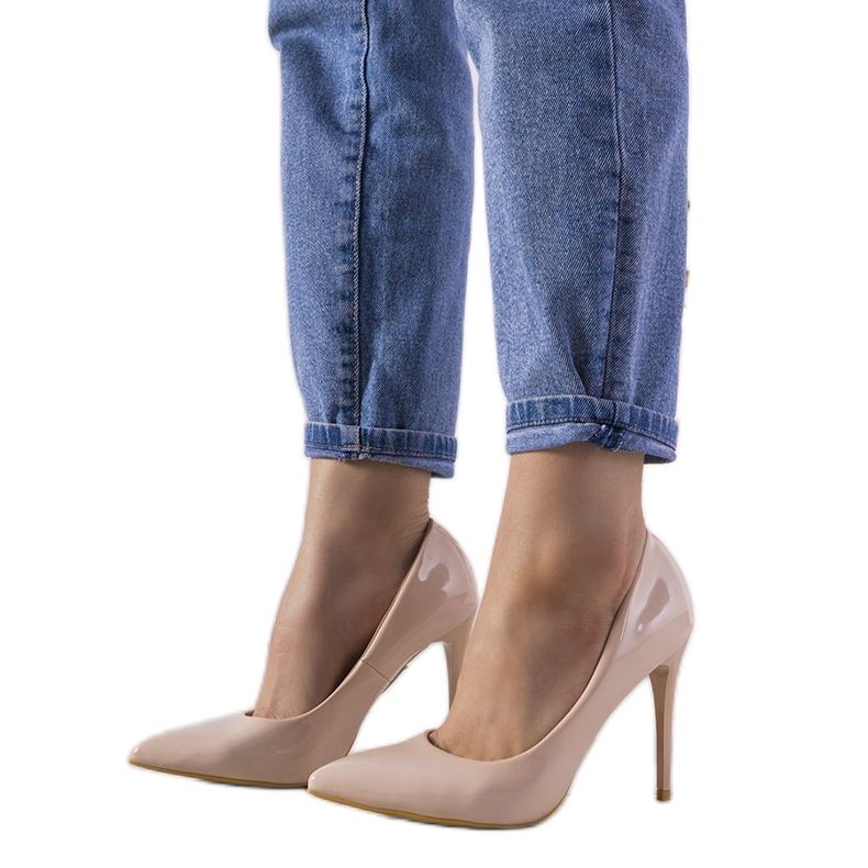 Tacchi alti Ibiza laccati beige