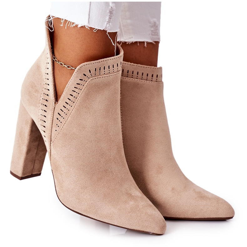 PS1 Stivali caldi su una barra Beige Sally