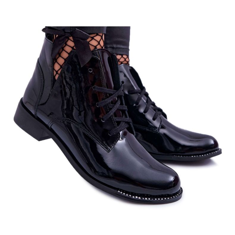 Stivali da donna con tacco piatto laccati neri Nicole 2420 nero