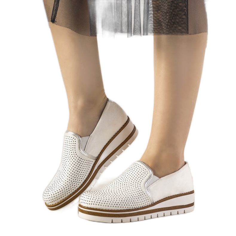 Scarpe slip-on argento con borchie GF-FD9 bianca