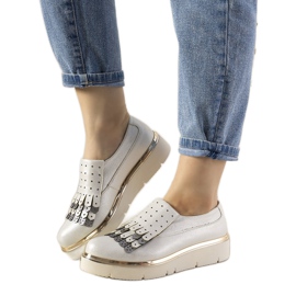 Scarpe slip-on argento con borchie GF-FD9 bianca