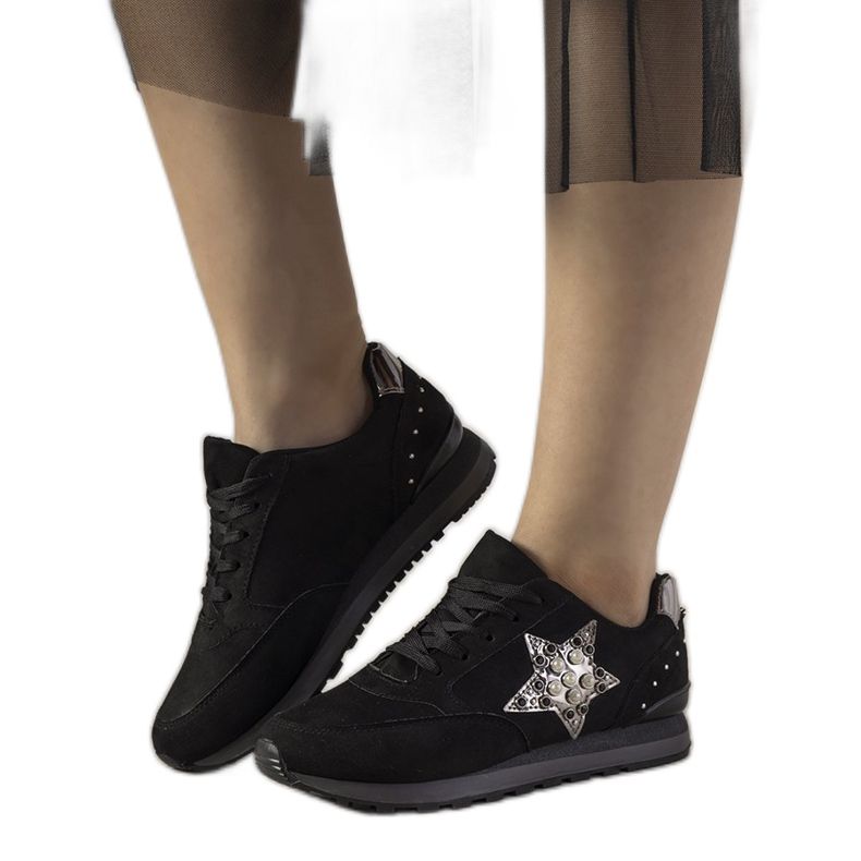 Sneakers sportive nere decorate con borchie Ruler nero