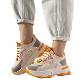 Sneakers bianche con inserti Freedom olografici bianco arancia