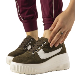 Sneakers sportive verdi con suola alta Chillout verde