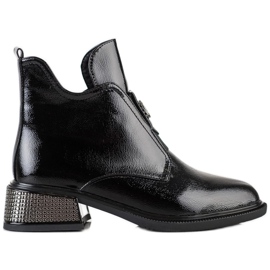 Filippo Stivali alla moda con tacco decorativo nero