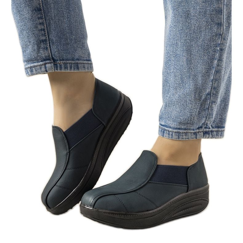 Scarpe blu navy su suola alta Spike