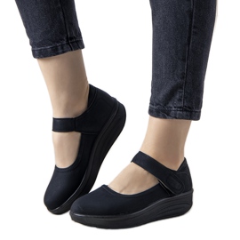 Scarpe nere su una spessa suola Lumen nero