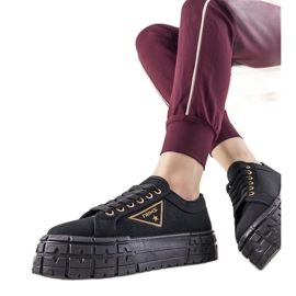Sneakers nere su una spessa suola Giselle nero
